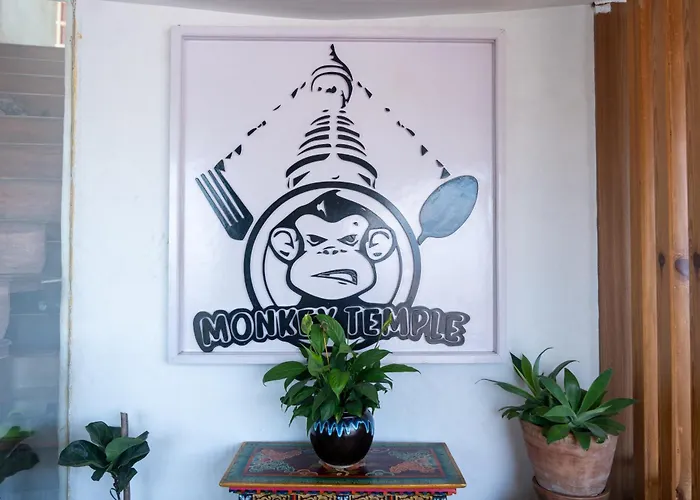 Hotel Monkey Temple