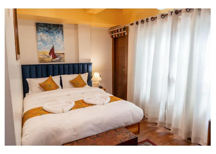 Monkey Temple Hotel 3*